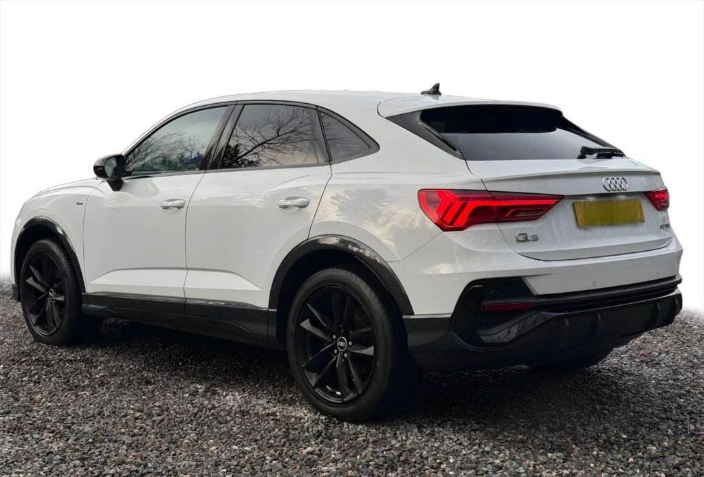 Used Audi Q3 2021 for sale - 77356204: Photo 2