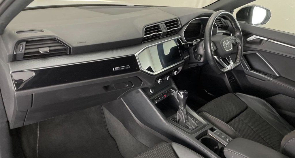 Used Audi Q3 2021 for sale - 77356204: Photo 3