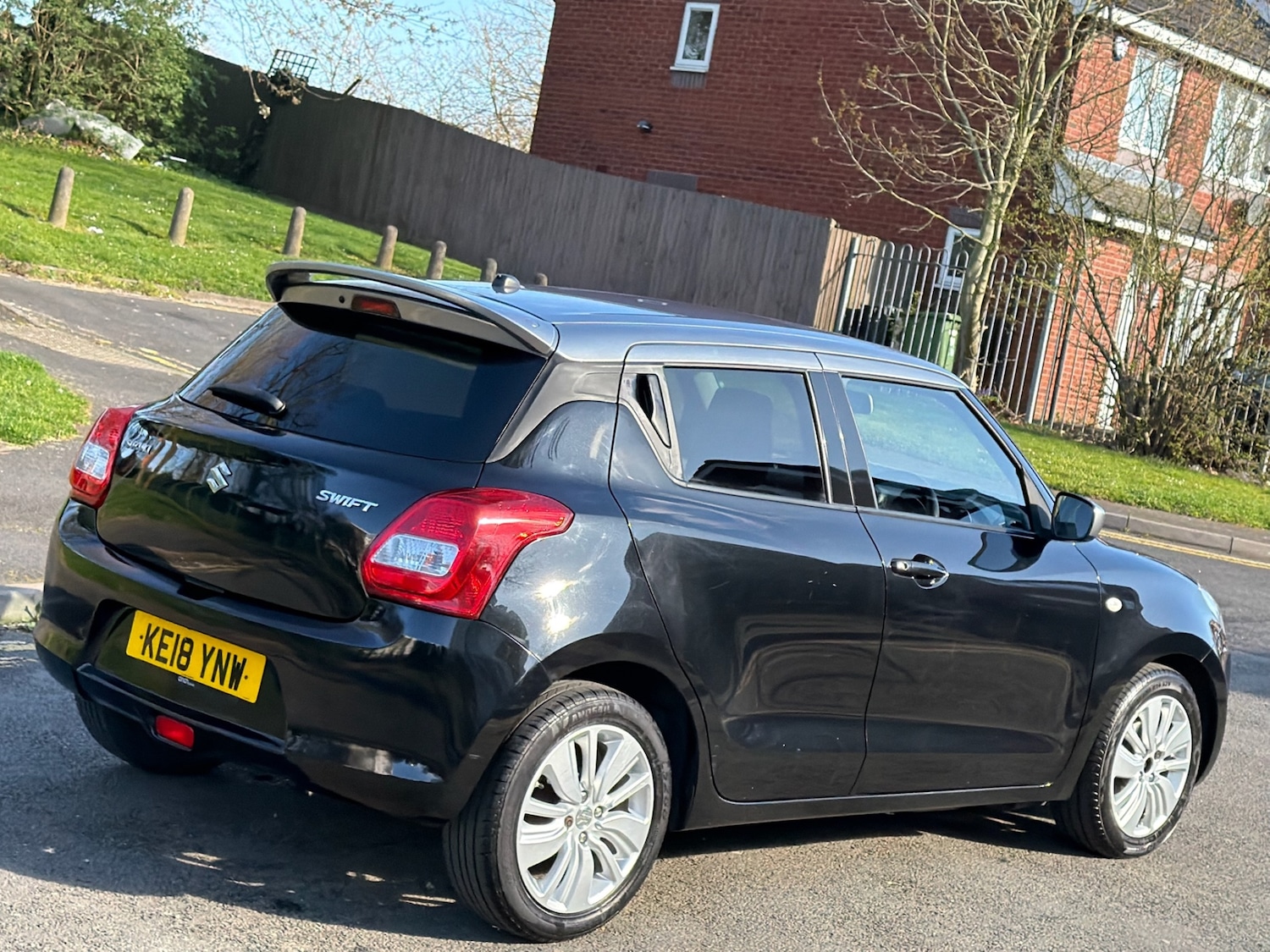 Used Suzuki Swift 2018 for sale - 78106002: Photo 9