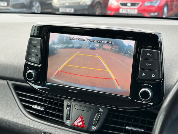 Used Hyundai i30 2017 for sale - 76127118: Photo 5
