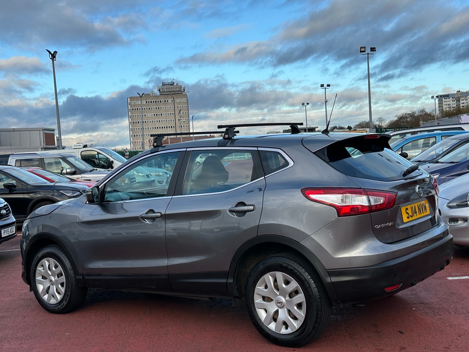Used Nissan Qashqai 2014 for sale - 76651003: Photo 2