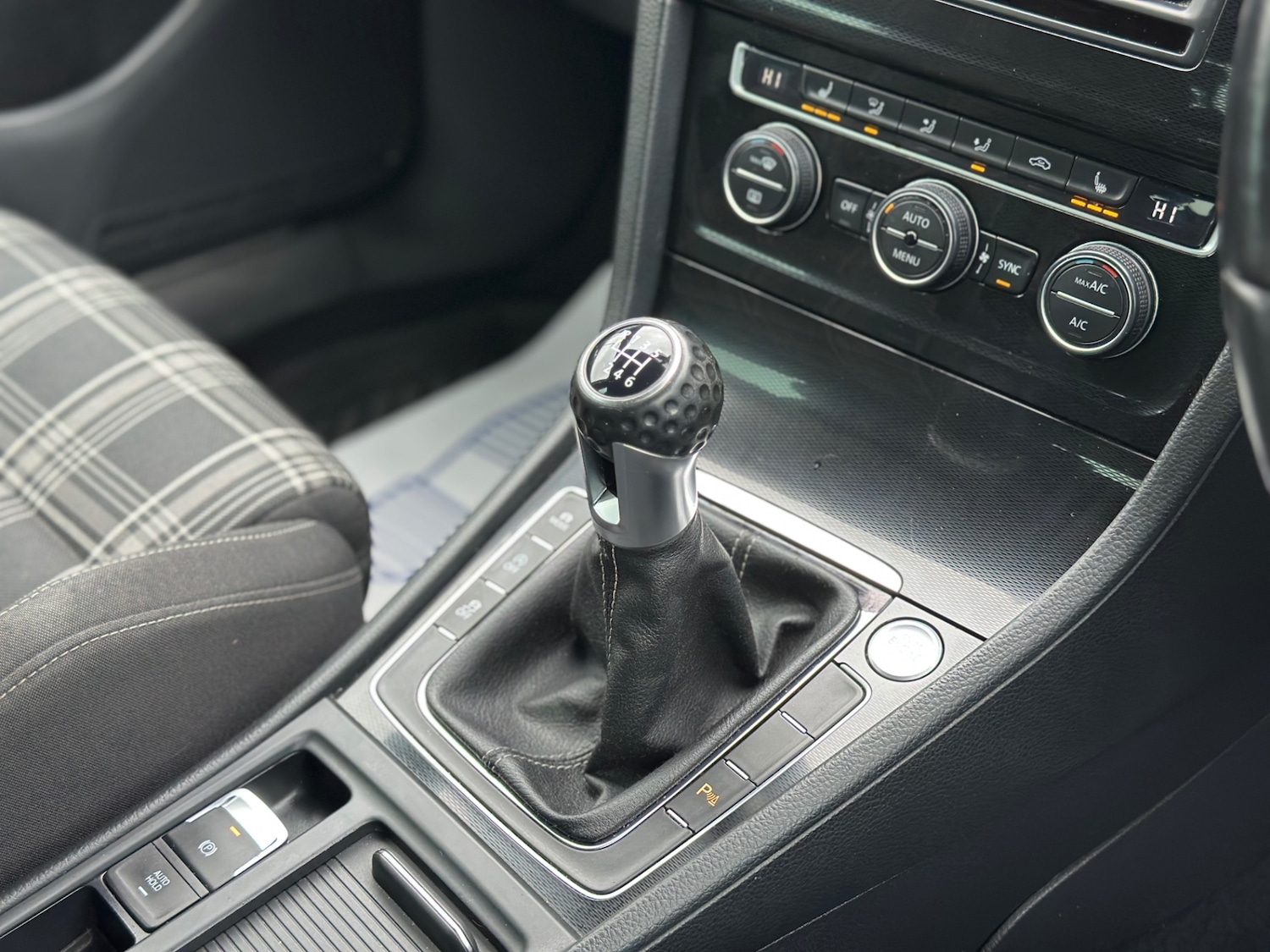 Used Volkswagen Golf 2016 for sale - 77461993: Photo 21