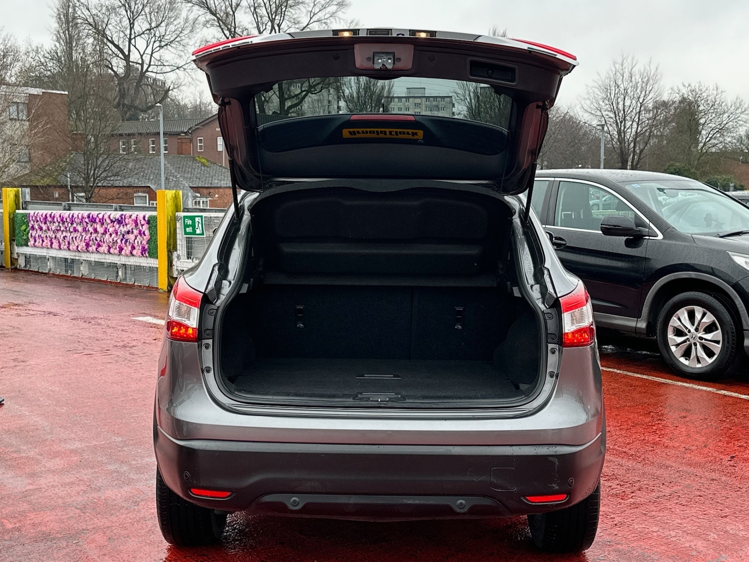 Used Nissan Qashqai 2015 for sale - 77687744: Photo 12