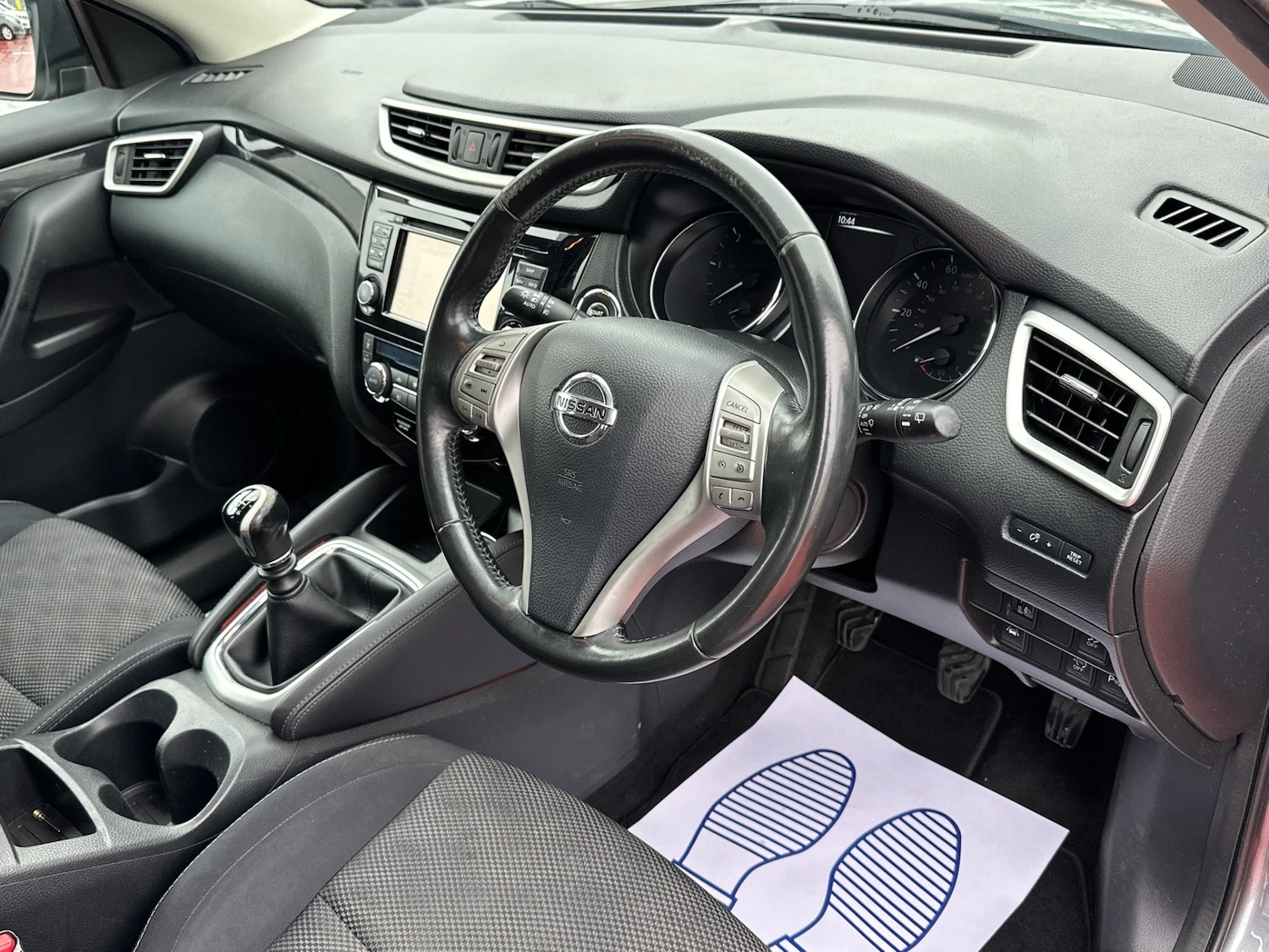 Used Nissan Qashqai 2015 for sale - 77687744: Photo 14