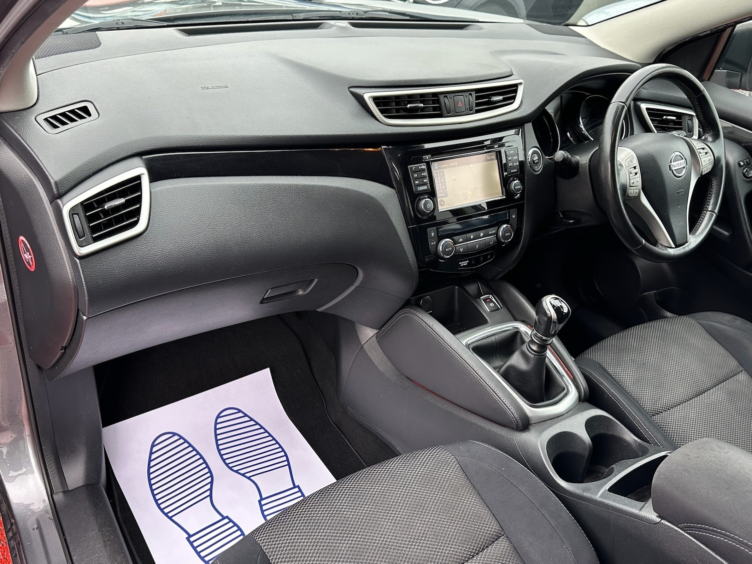 Used Nissan Qashqai 2015 for sale - 77687744: Photo 15