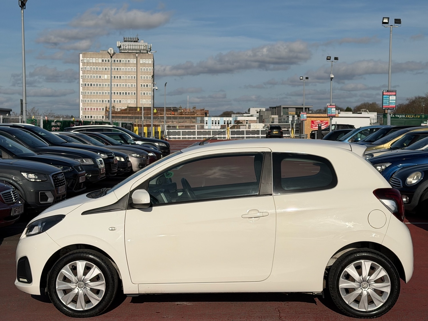 Used Peugeot 108 2015 for sale - 77704572: Photo 10