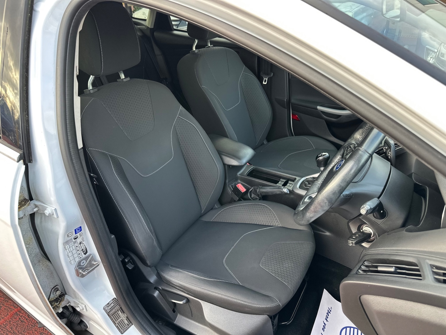 Used Ford Focus 2015 for sale - 76958707: Photo 3