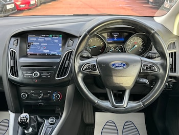 Used Ford Focus 2015 for sale - 76958707: Photo