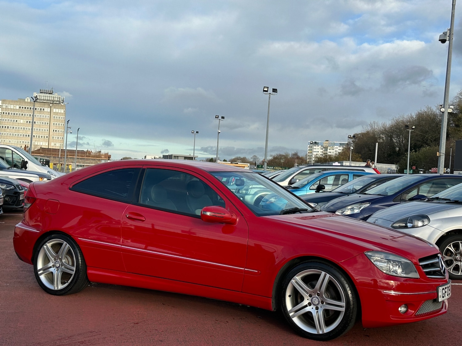 Used Mercedes-Benz CLC Class 2009 for sale - 76651329: Photo 1