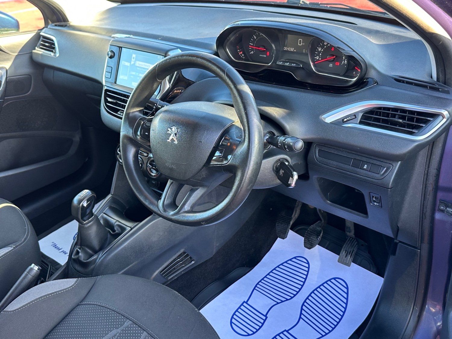 Used Peugeot 208 2013 for sale - 76879381: Photo 12