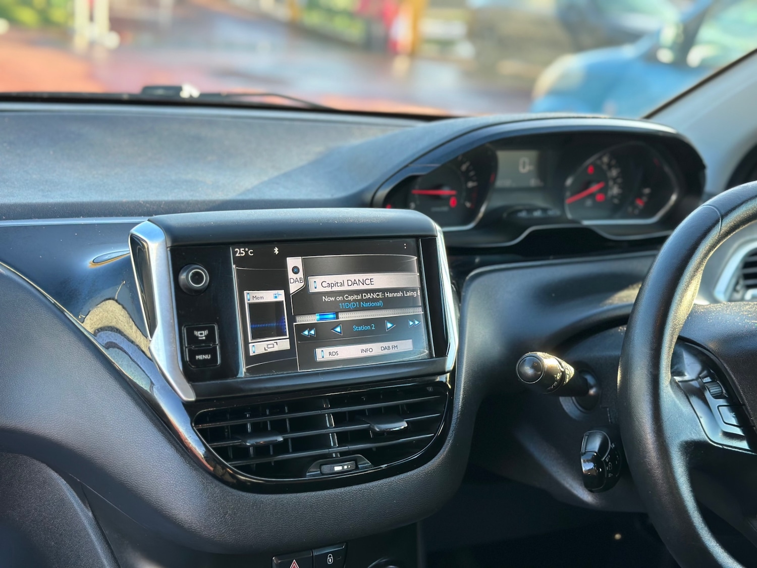 Used Peugeot 208 2013 for sale - 76879381: Photo 15