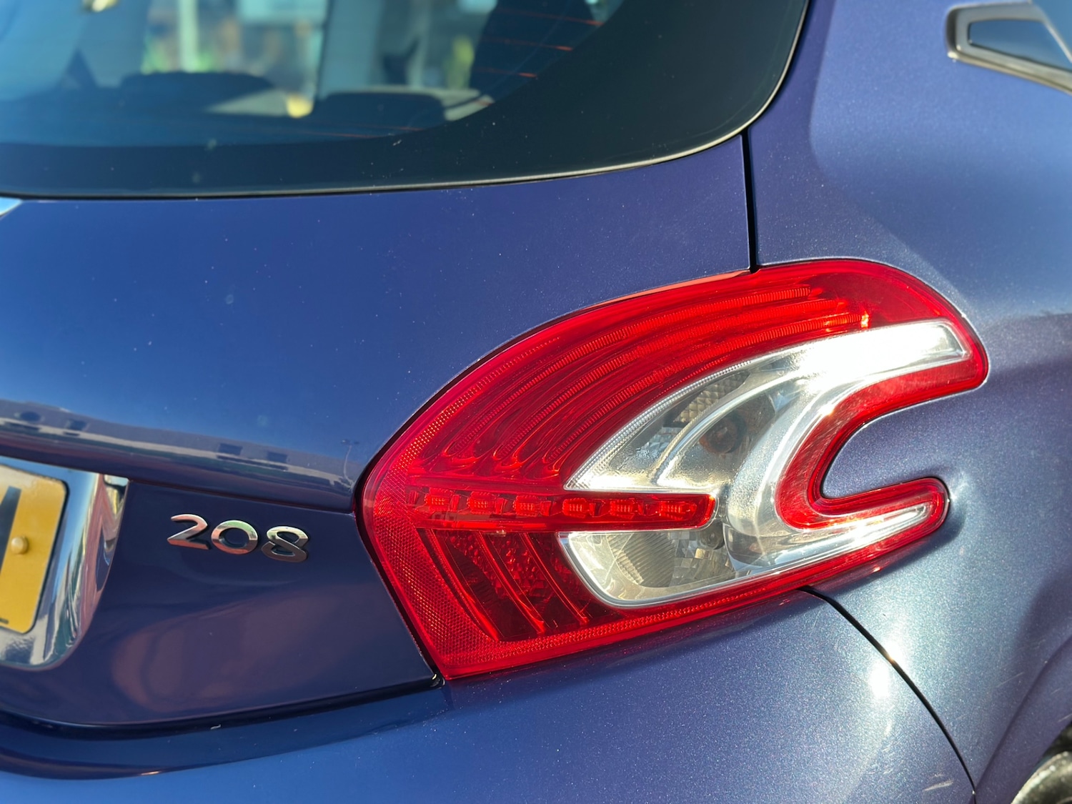 Used Peugeot 208 2013 for sale - 76879381: Photo 16