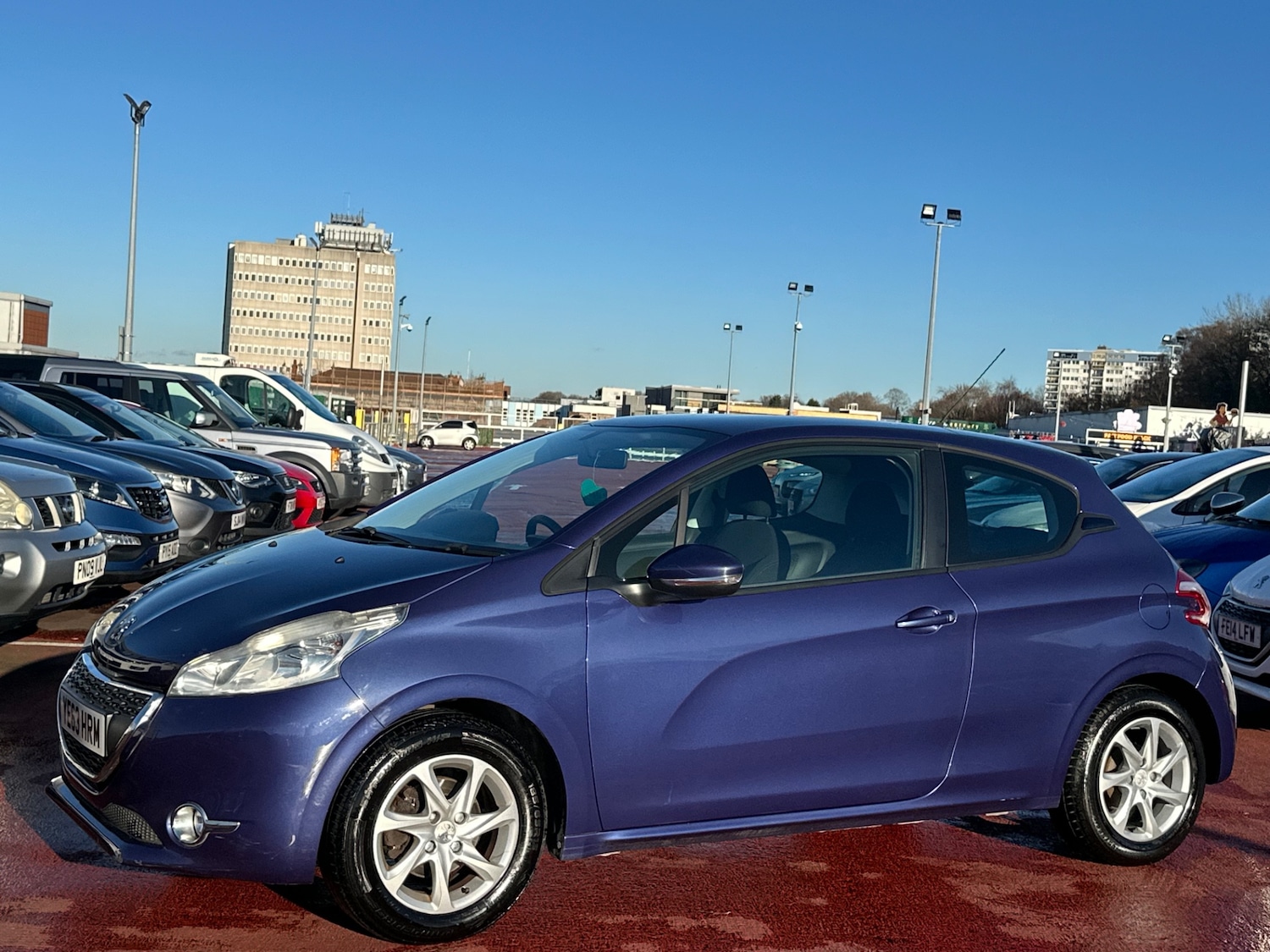 Used Peugeot 208 2013 for sale - 76879381: Photo 7