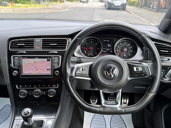 Used Volkswagen Golf 2015 for sale - 78470597: Photo