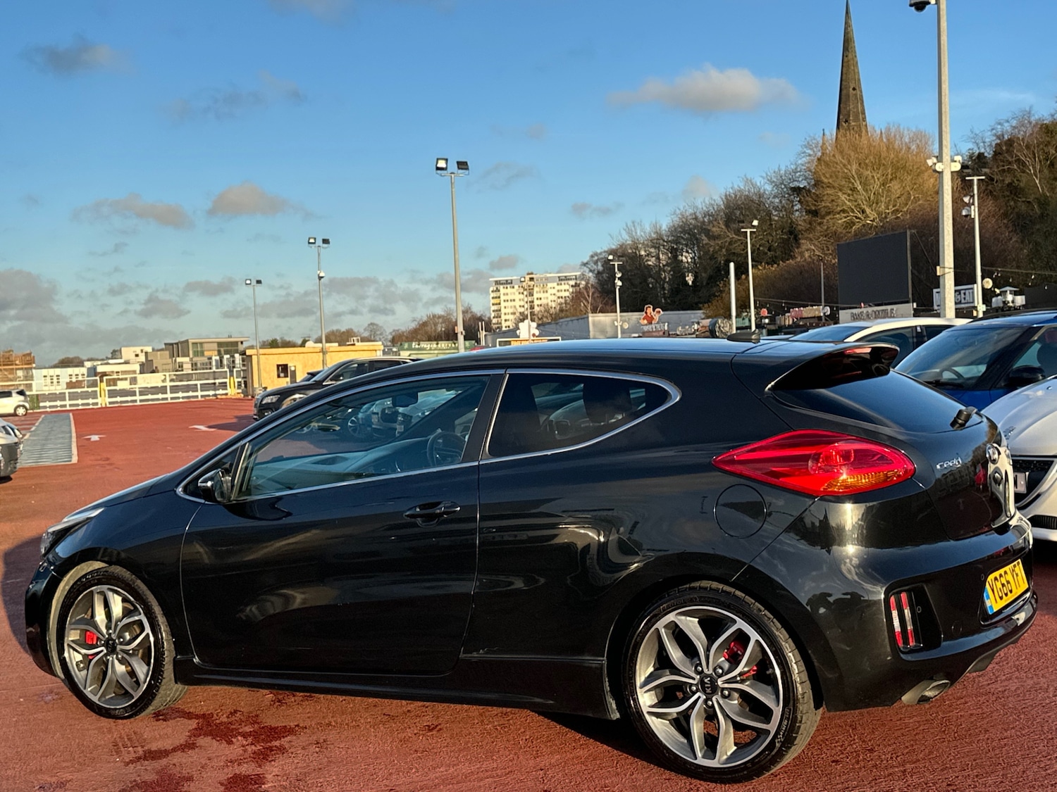 Used Kia Pro Ceed 2016 for sale - 76963739: Photo 2