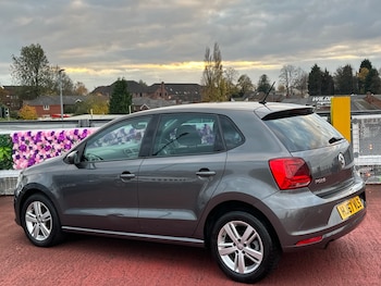 Used Volkswagen Polo 2017 for sale - 76507340: Photo