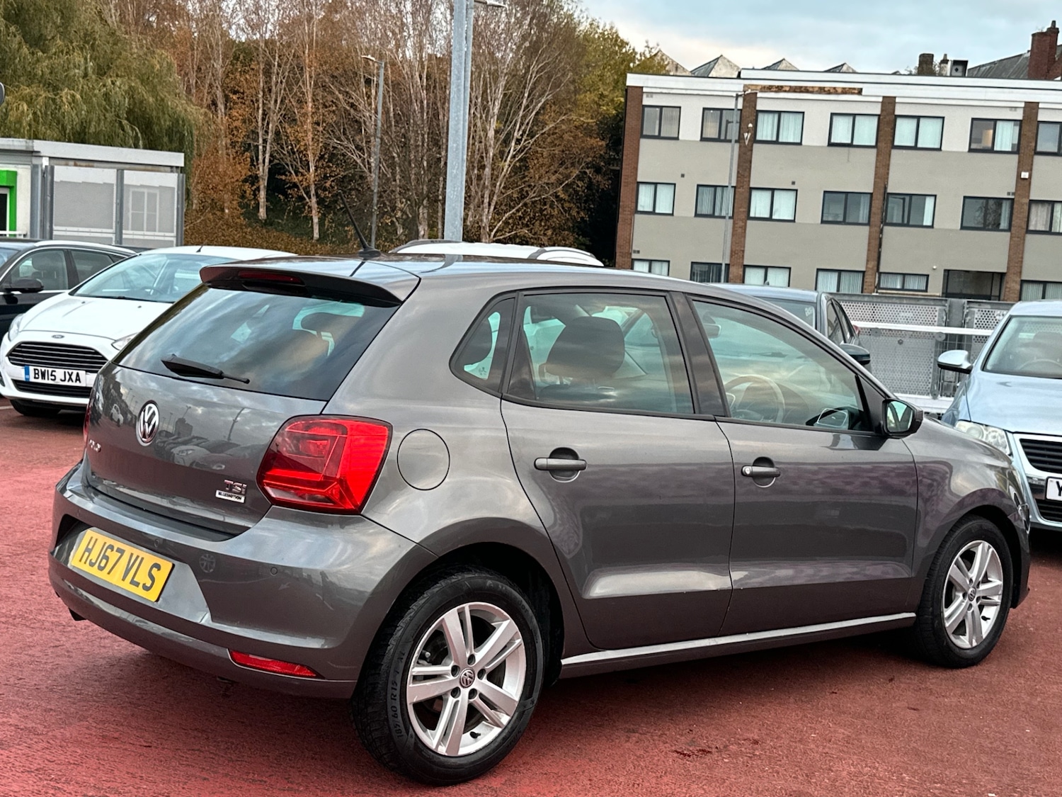 Used Volkswagen Polo 2017 for sale - 76507340: Photo 8