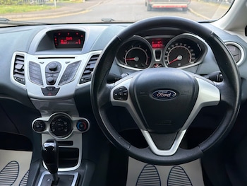 Used Ford Fiesta 2010 for sale - 78183270: Photo