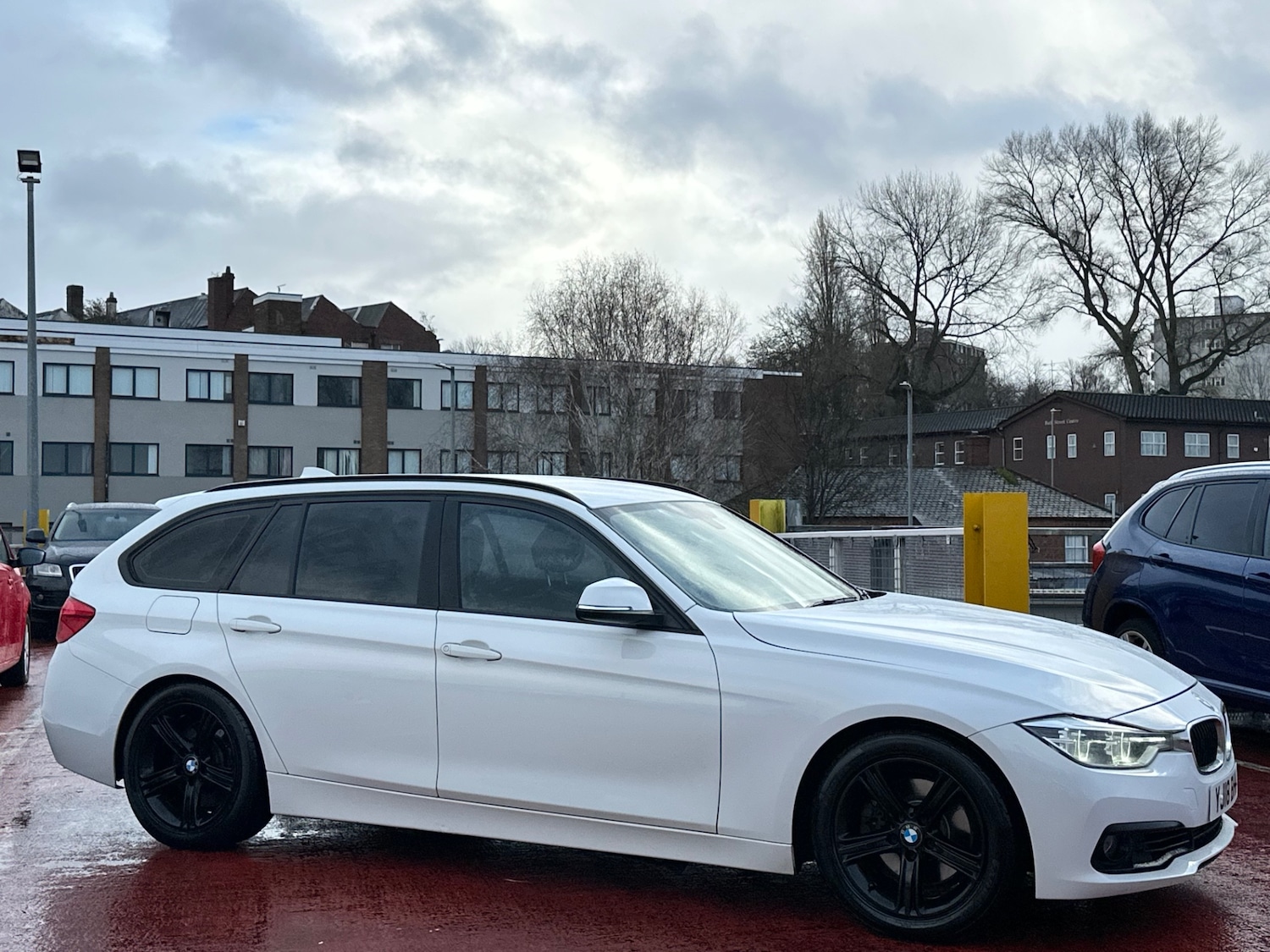 Used BMW 3 Series 2018 for sale - 76882073: Photo 1