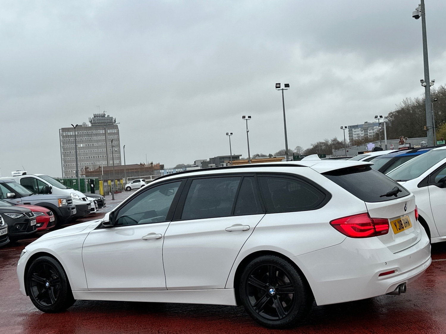 Used BMW 3 Series 2018 for sale - 76882073: Photo 2