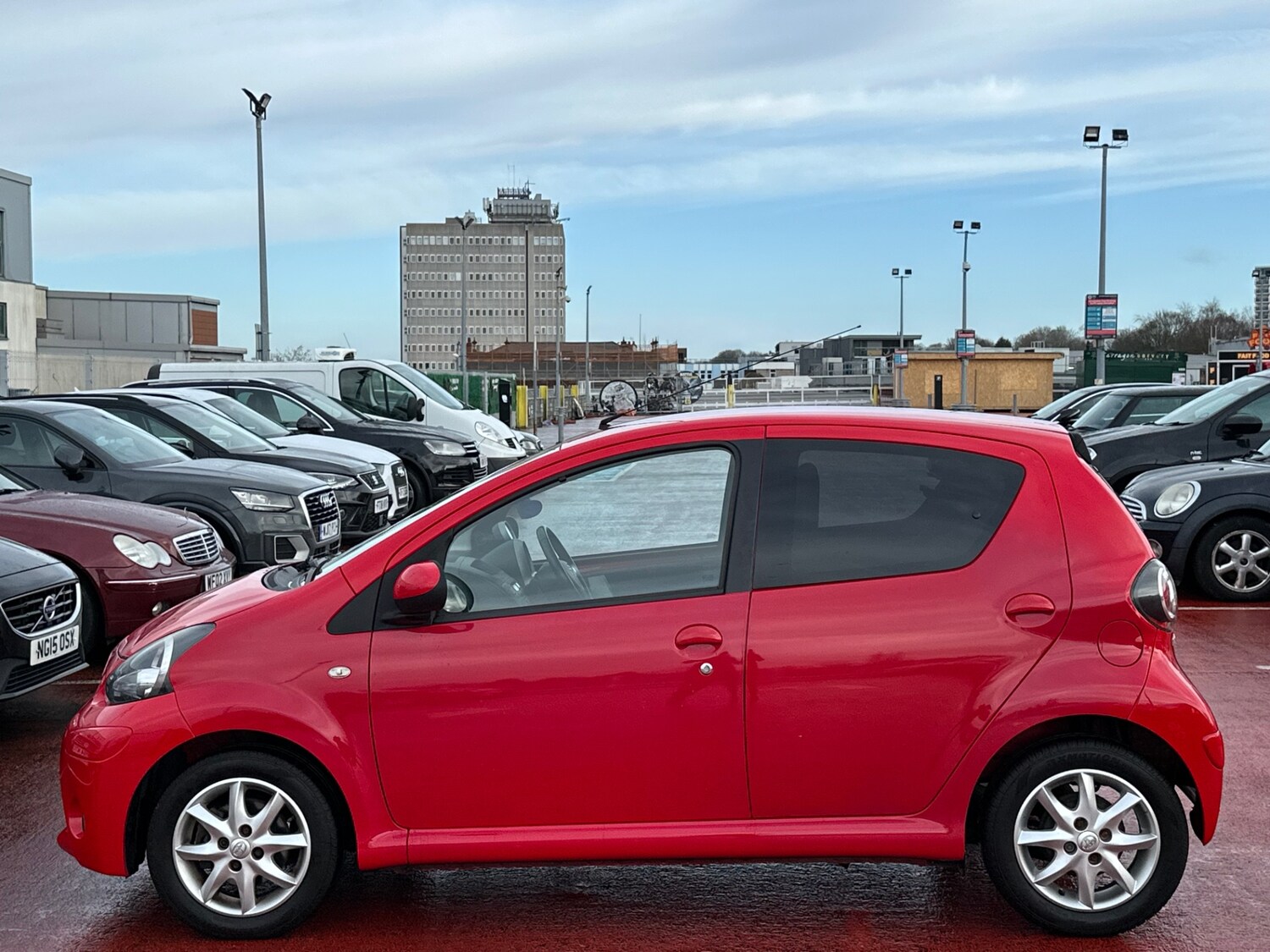 Used Toyota AYGO 2014 for sale - 77475767: Photo 10