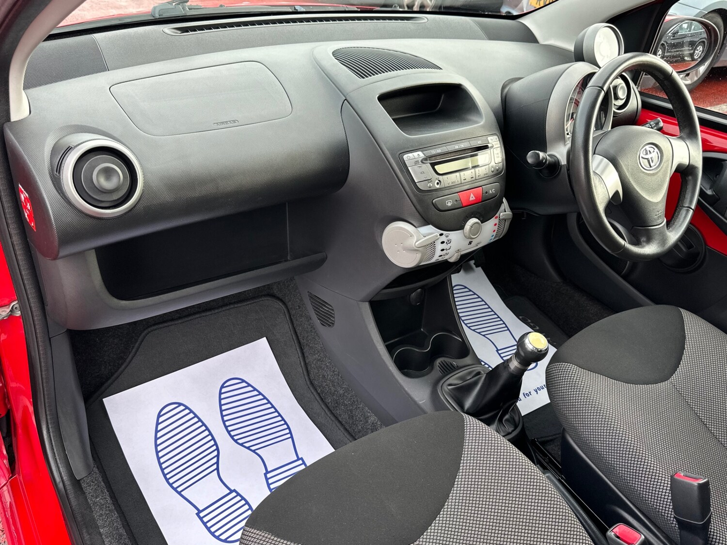 Used Toyota AYGO 2014 for sale - 77475767: Photo 13