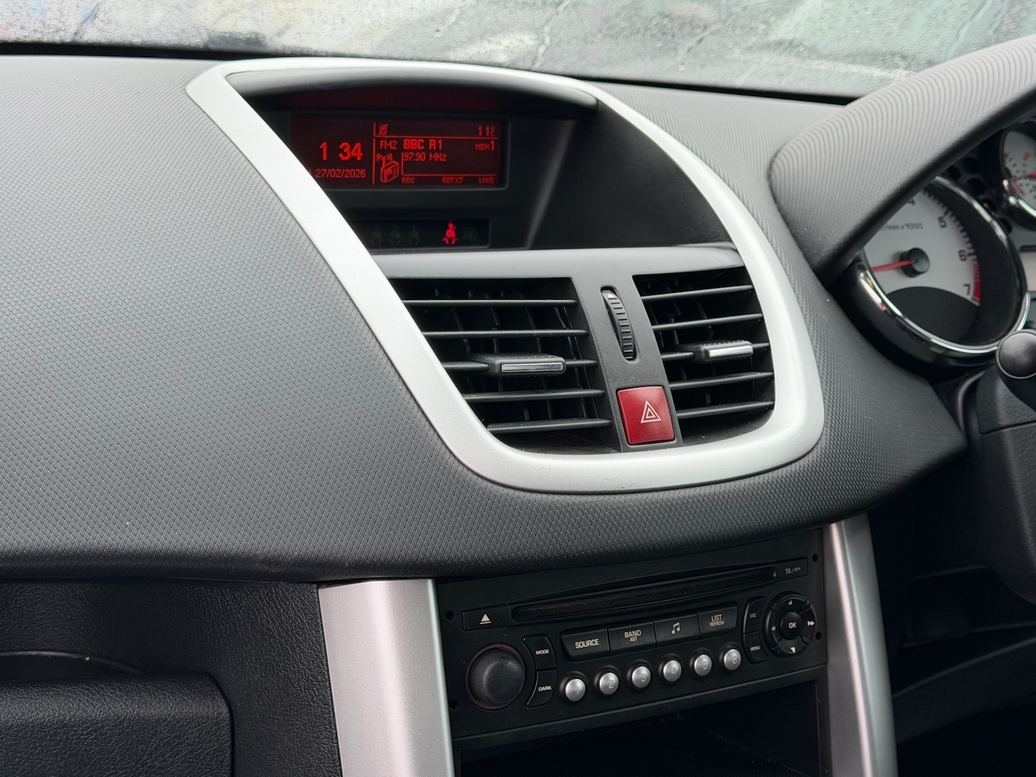 Used Peugeot 207 2010 for sale - 77704586: Photo 16