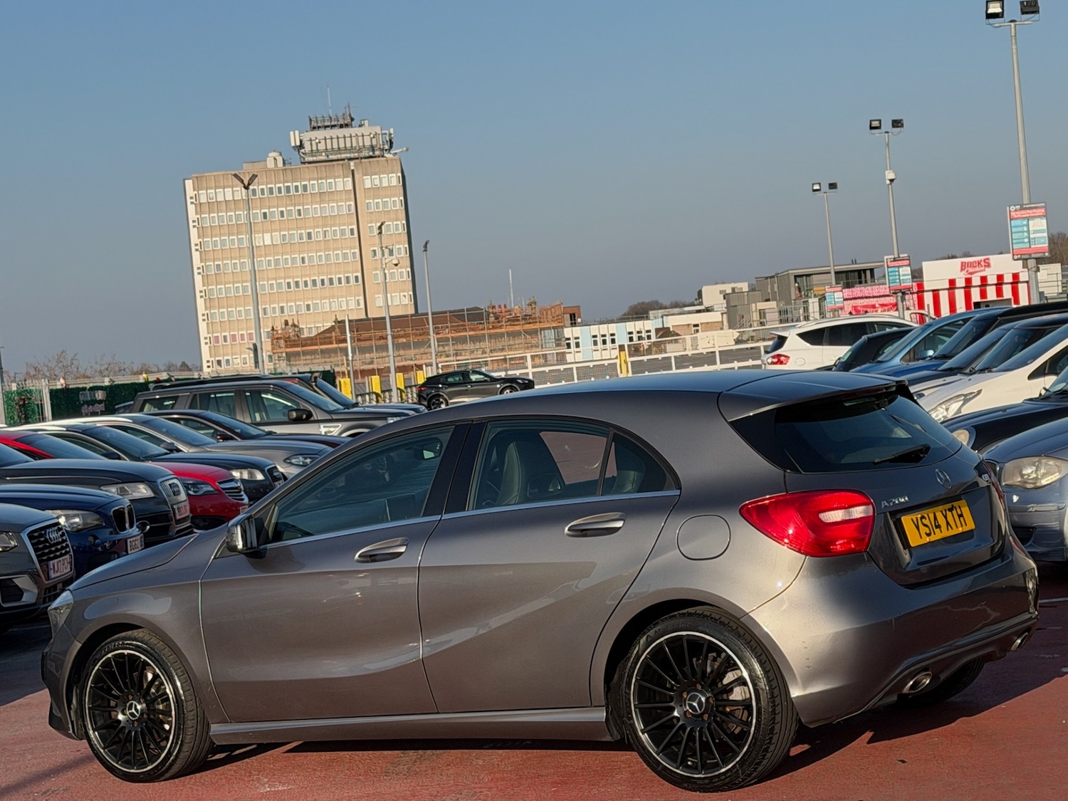 Used Mercedes-Benz A-Class 2014 for sale - 77760853: Photo 2