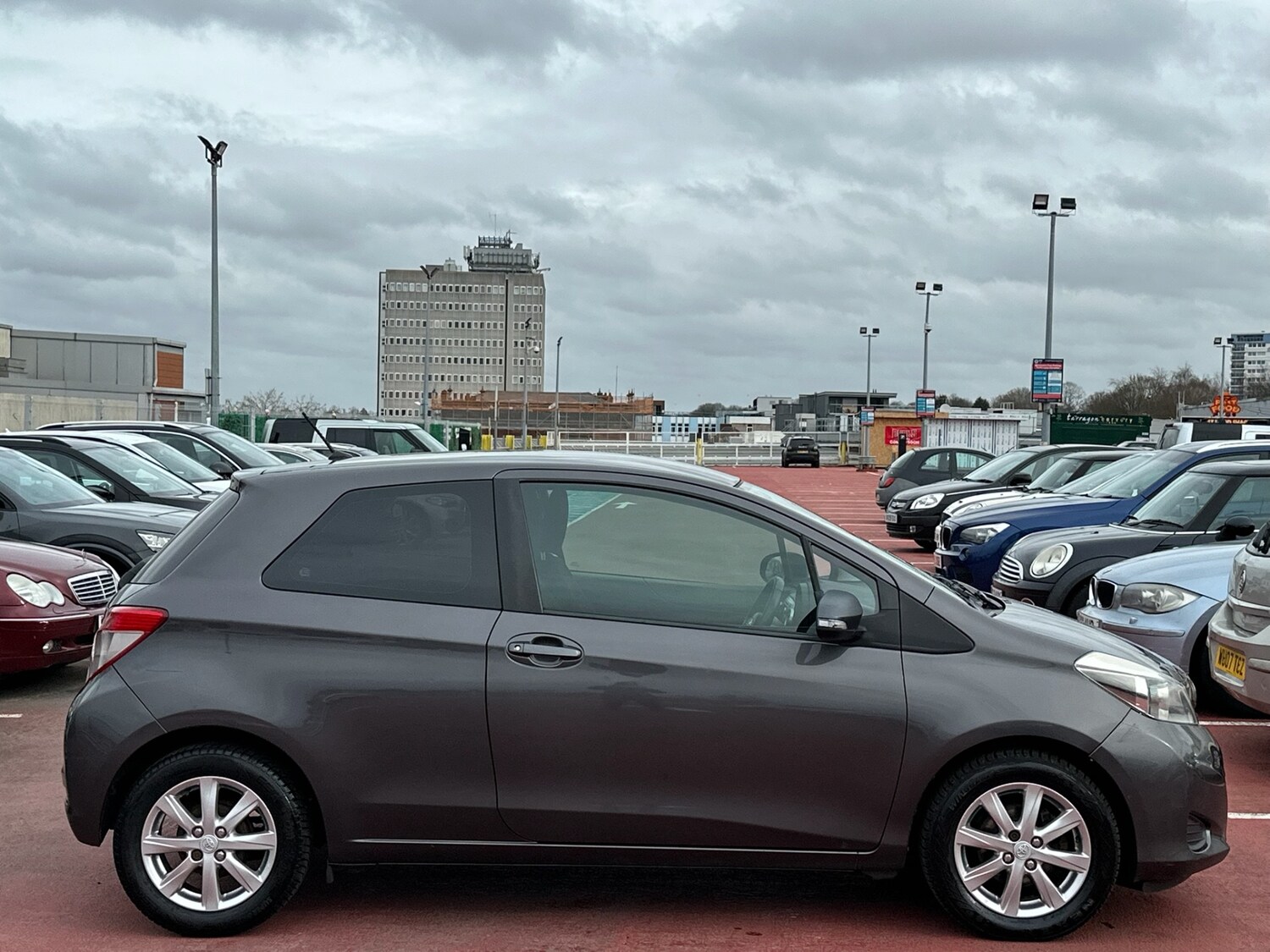 Used Toyota Yaris 2013 for sale - 77675425: Photo 10