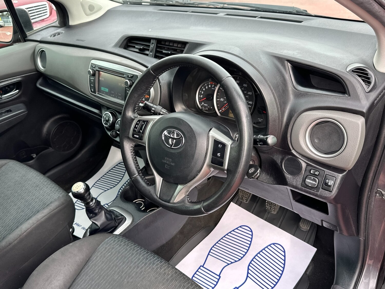 Used Toyota Yaris 2013 for sale - 77675425: Photo 14