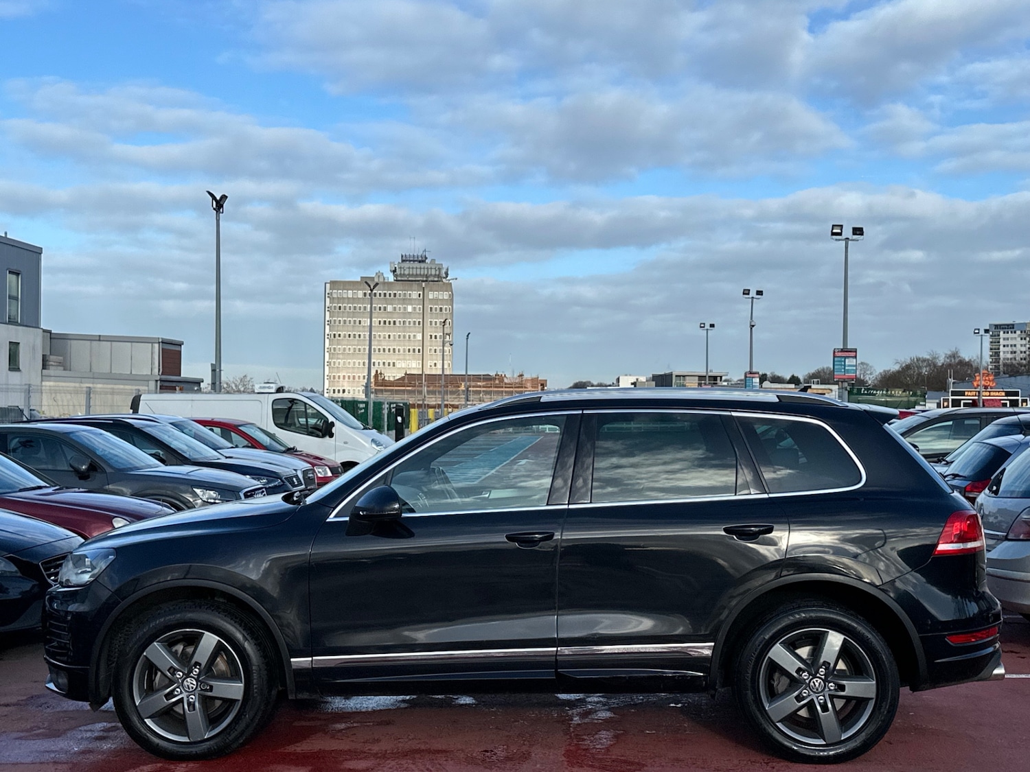 Used Volkswagen Touareg 2011 for sale - 77460848: Photo 10