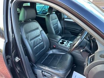 Used Volkswagen Touareg 2011 for sale - 77460848: Photo