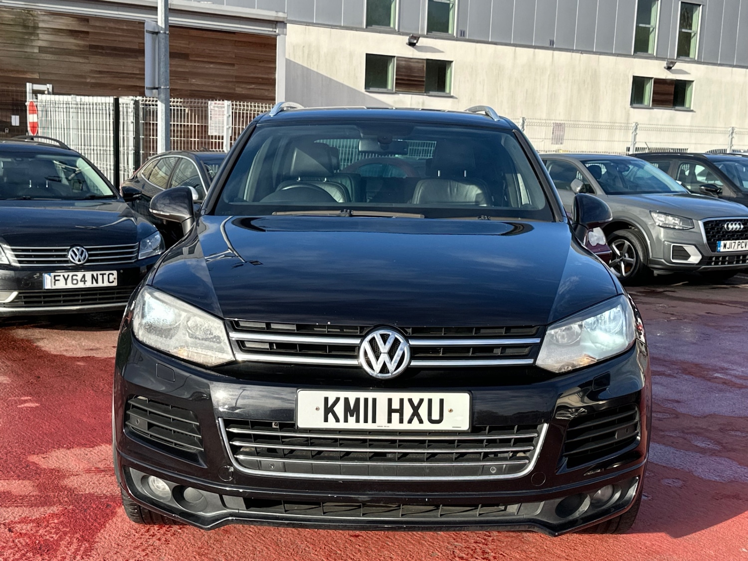 Used Volkswagen Touareg 2011 for sale - 77460848: Photo 5