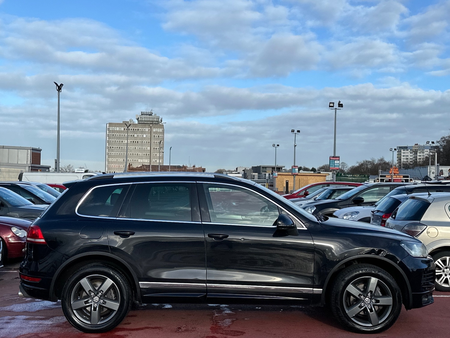 Used Volkswagen Touareg 2011 for sale - 77460848: Photo 9