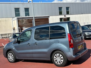 Used Citroen Berlingo 2010 for sale - 76048739: Photo