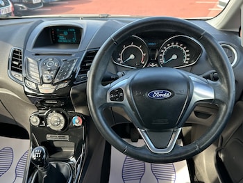 Used Ford Fiesta 2015 for sale - 75754947: Photo