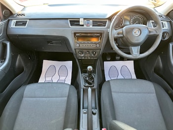 Used Skoda Rapid Spaceback 2014 for sale - 76706990: Photo