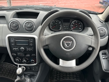 Used Dacia Duster 2013 for sale - 76479568: Photo