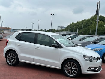 2015 (15) - 1.0 SE Design 5dr - 1 OWNER FROM NEW - 07/2026 MOT