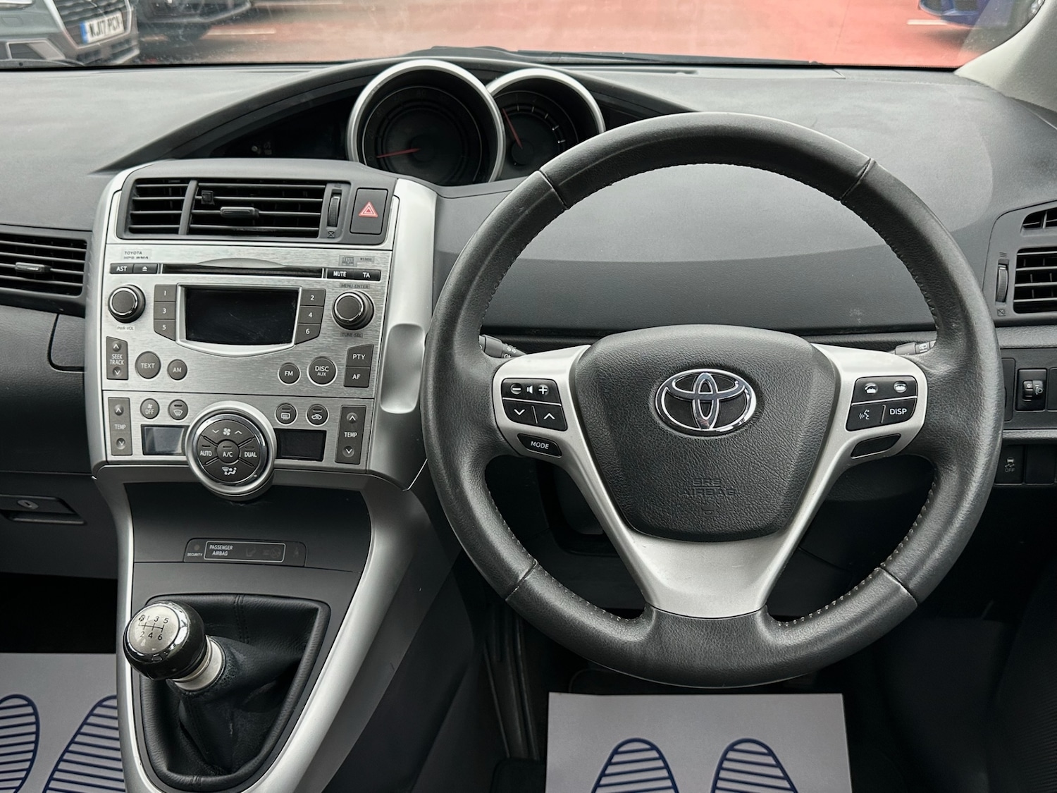 Used Toyota Verso 2011 for sale - 77687949: Photo 4
