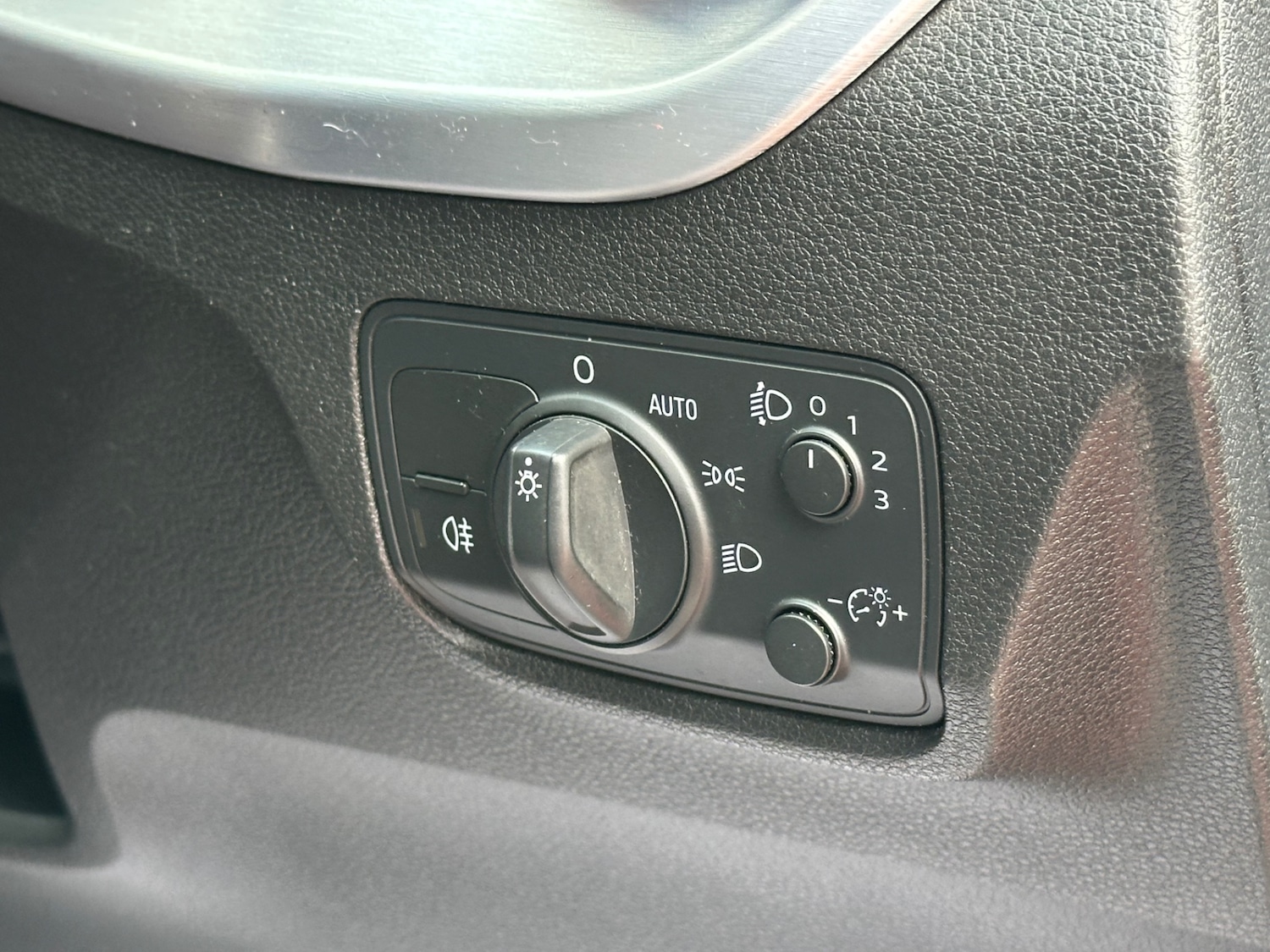 Used Audi Q2 2017 for sale - 76714104: Photo 19