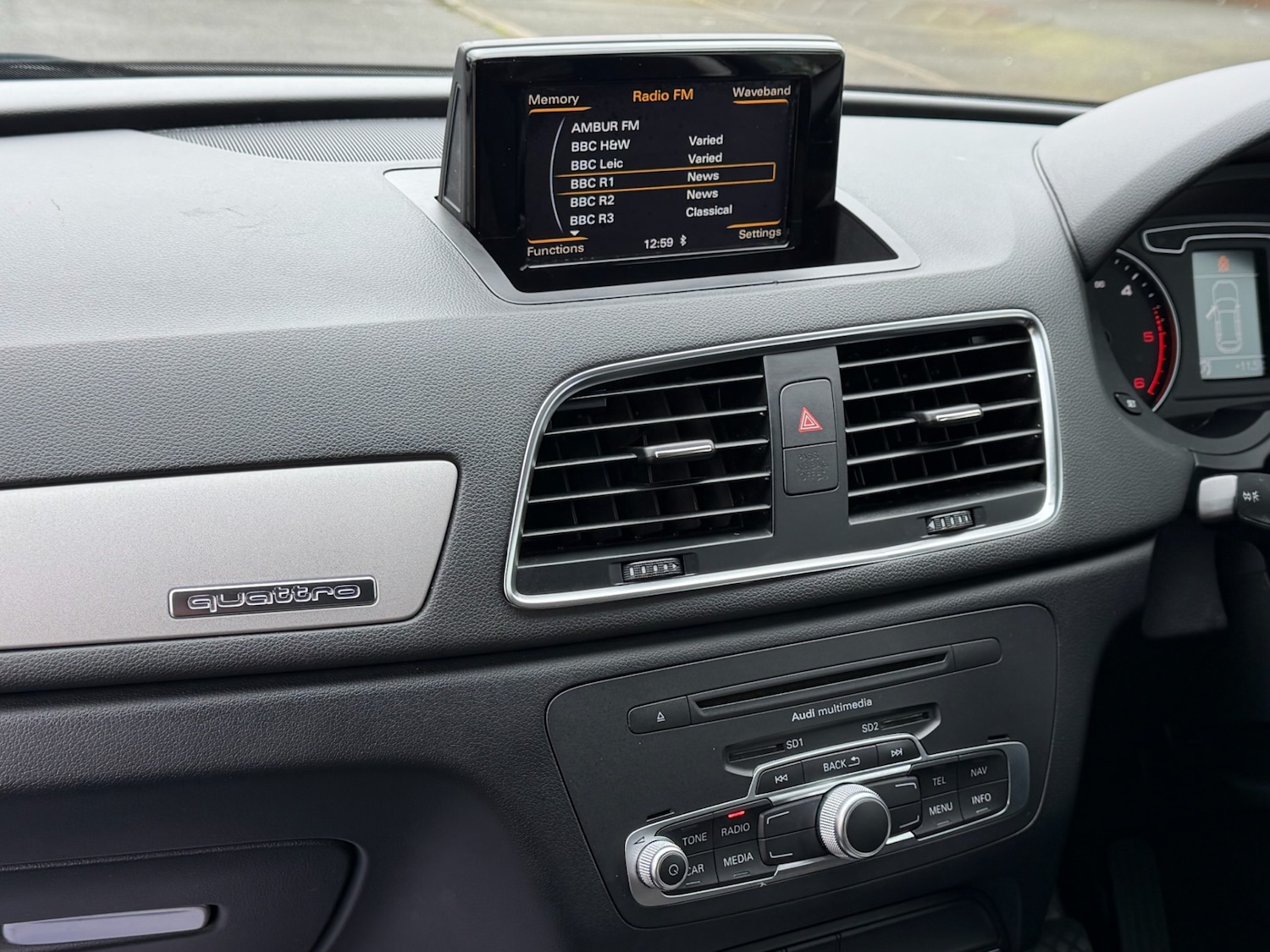 Used Audi Q3 2013 for sale - 78098518: Photo 18