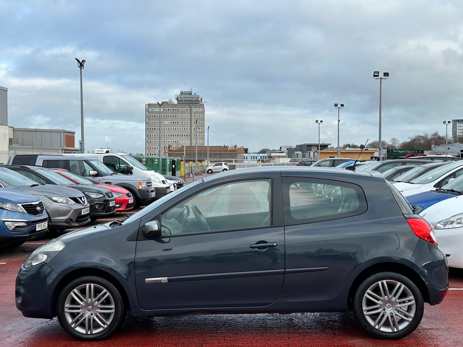 Used Renault Clio 2012 for sale - 76959749: Photo 10