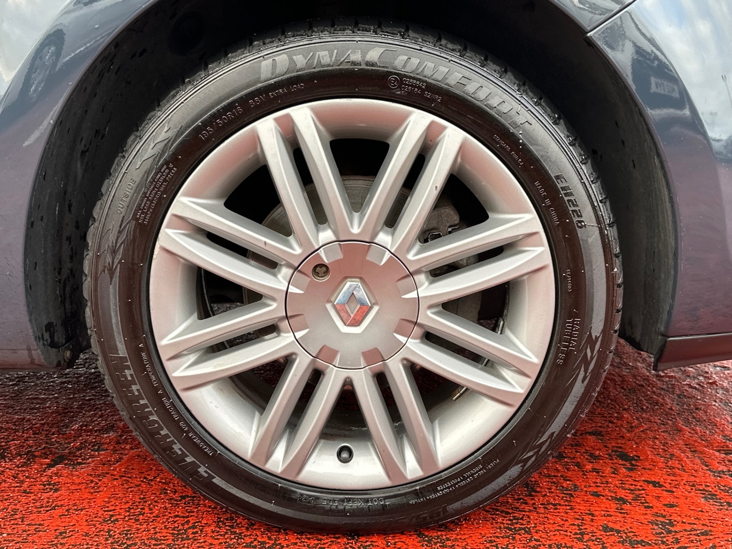 Used Renault Clio 2012 for sale - 76959749: Photo 17