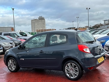 Used Renault Clio 2012 for sale - 76959749: Photo