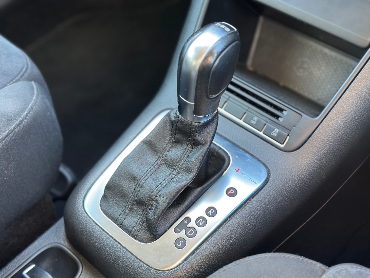 Used Volkswagen Tiguan 2012 for sale - 76706639: Photo 18