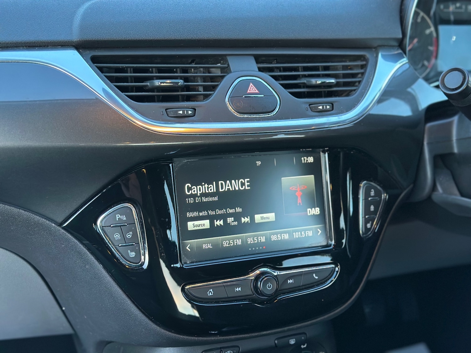 Used Vauxhall Corsa 2017 for sale - 77461247: Photo 15