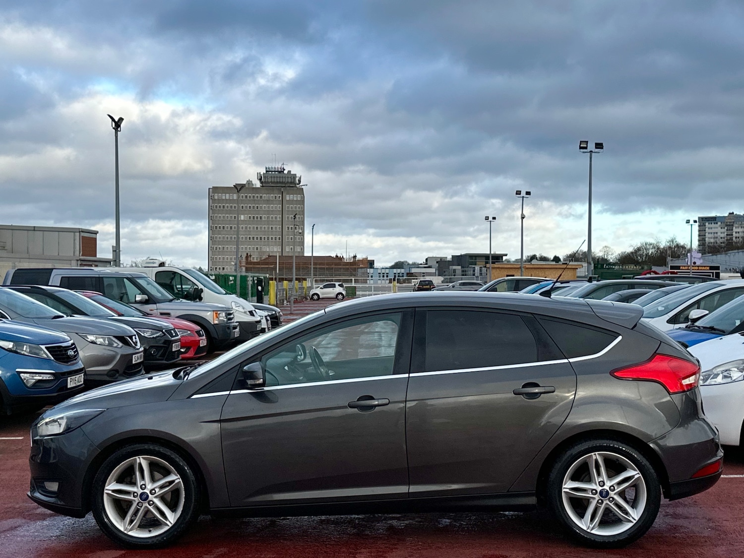 Used Ford Focus 2015 for sale - 76959915: Photo 9