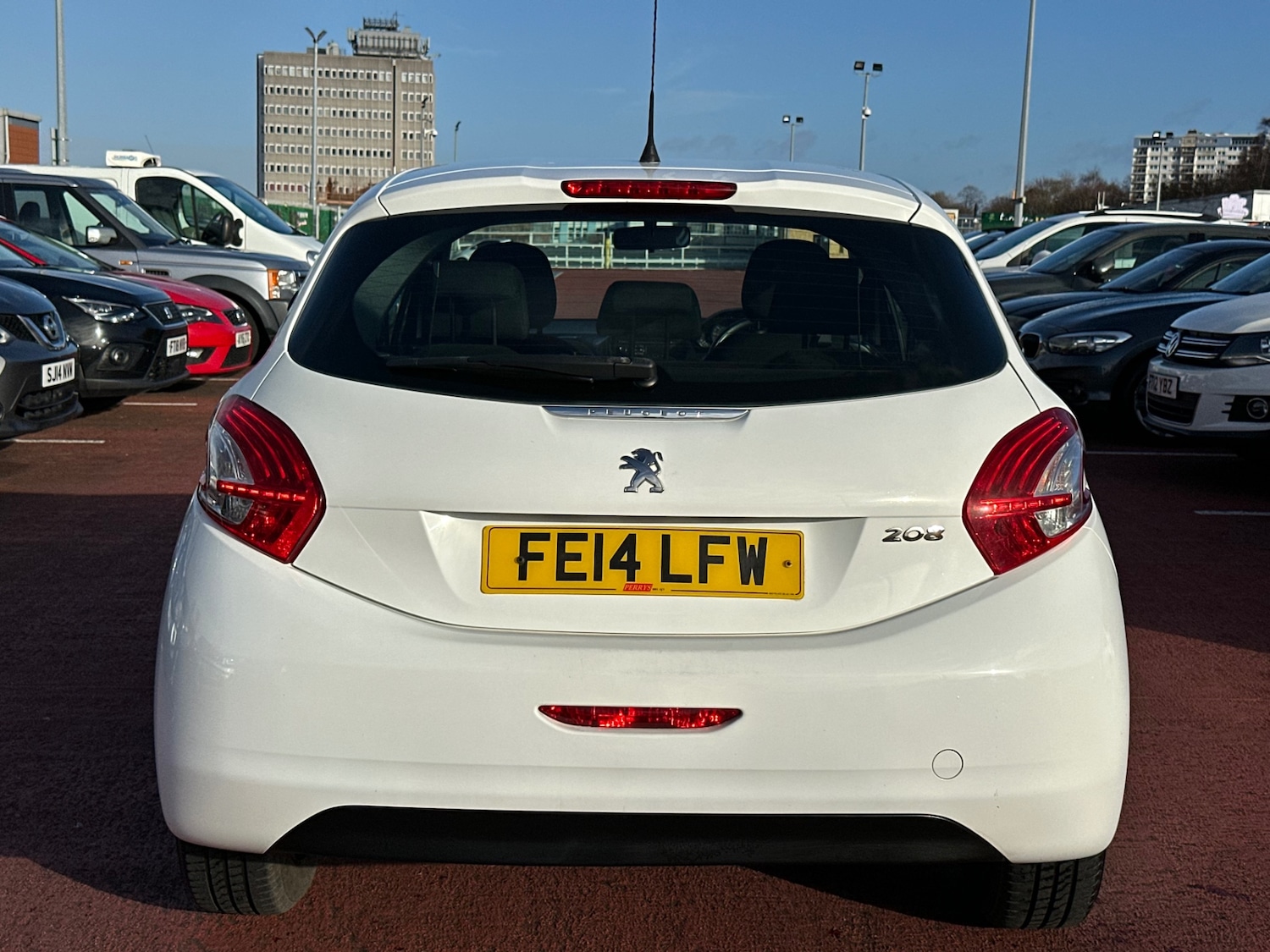 Used Peugeot 208 2014 for sale - 76742273: Photo 11