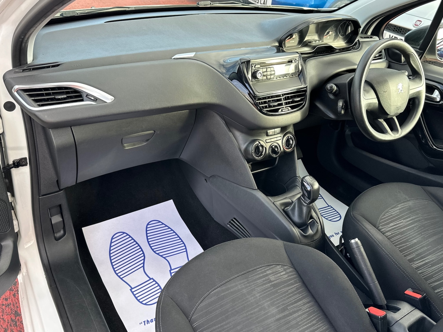 Used Peugeot 208 2014 for sale - 76742273: Photo 15